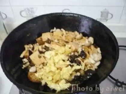 Make Shrimp sauce and tofu step 9