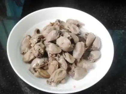 Make Onion onions blow a chicken heart step 1