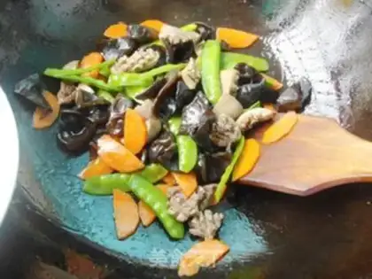 Make Dutch bean swipes step 8