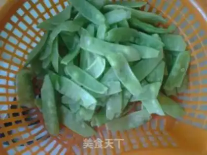 Make Wood and Dutch beans step 0