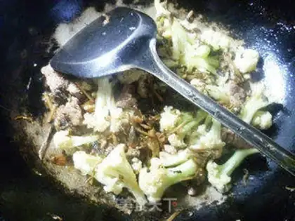 Make The cuisine and cuisine step 6