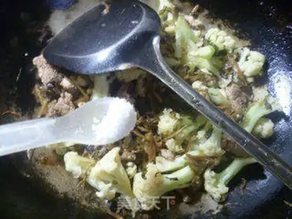 Make The cuisine and cuisine step 7
