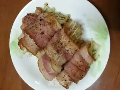 Make Bacon pins and mushrooms step 2