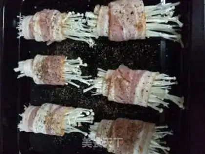 Make Bacon pins and mushrooms step 0