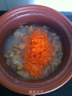 Make Chicken mushroom congee step 7