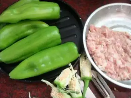 Make Scrambled tiger pepper step 1