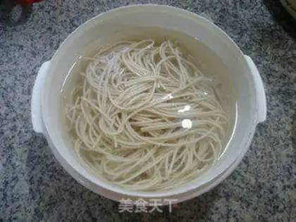 Make Onion cabbage noodles step 6