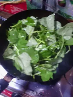 Make Garlic melon leaves step 3
