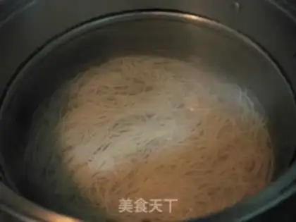 Make Onion noodles step 3