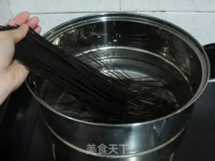 Make Korean cold noodles step 4