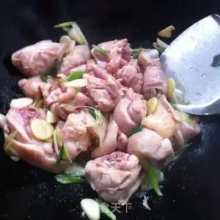 Make Chicken leg stew with cabbage step 5