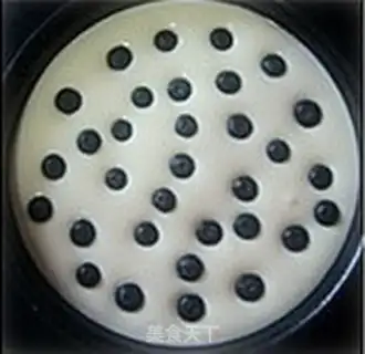 Make Blueberry yogurt cake step 5