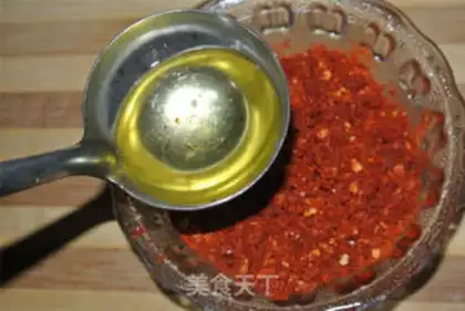 Make Secret pepper oil step 5