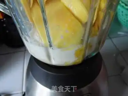 Make Mango milk popsicle step 3