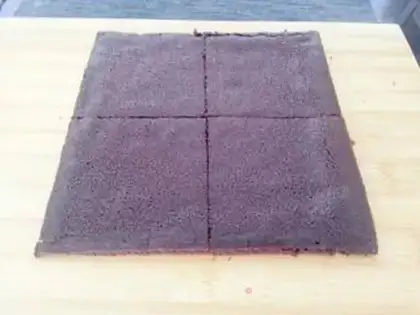 Make Chocolate chestnut cake step 7