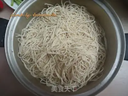 Make Steam noodles step 1