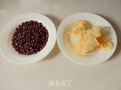Make Silver ear red bean sugar step 0