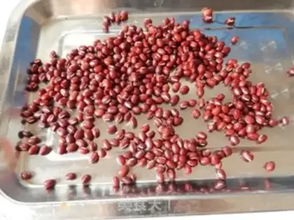 Make Silver ear red bean sugar step 1