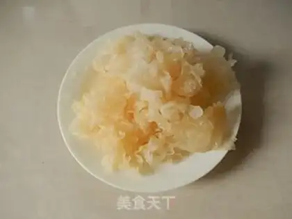 Make Silver ear red bean sugar step 4