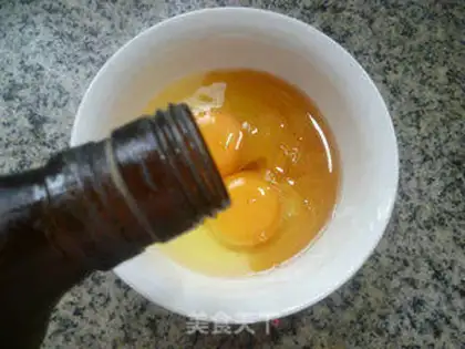 Make Plumsy eggs and rice step 1