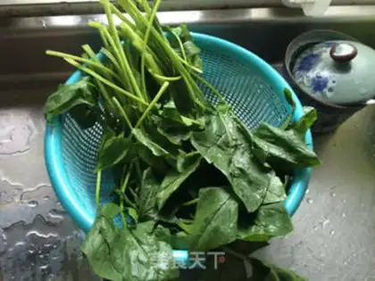 Make Spicy spinach step 0