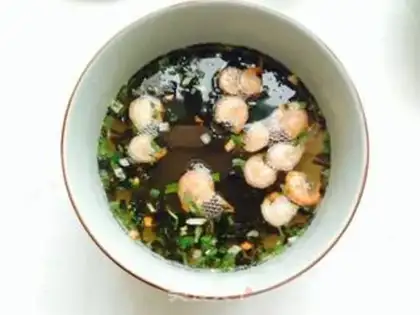 Make Shrimp ramen step 4