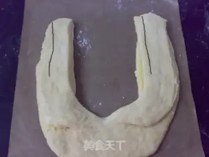 Make World cup of coconut bread step 11
