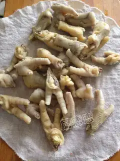 Make ♪ Taste the claws ♪ step 2