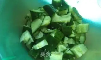Make Shoot the cucumber step 2