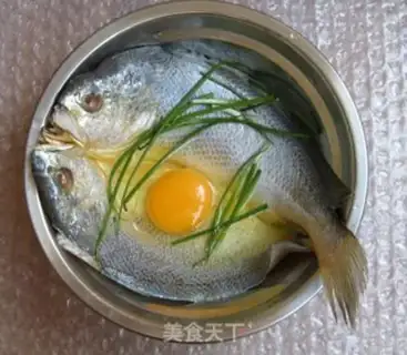 Make Clear the salty yellow fish step 2