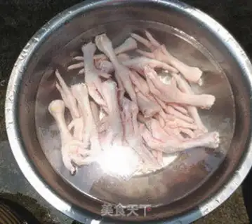 Make Soy chicken feet step 0