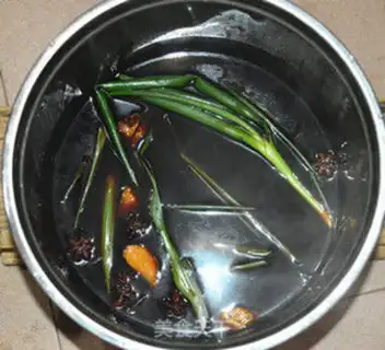Make Soy chicken feet step 4