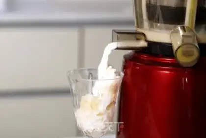 Make Peaches shake step 7