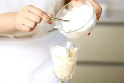 Make Peaches shake step 8