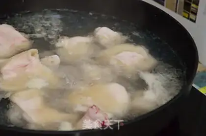 Make Plum pig hoof step 2