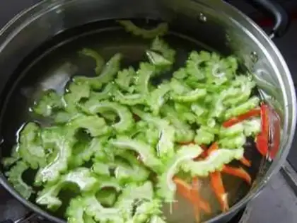 Make Red oil tofu skin step 3