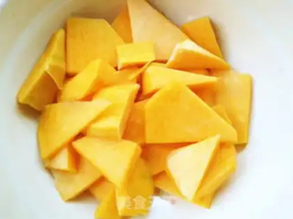 Make Sweet coconut pumpkin pie step 0