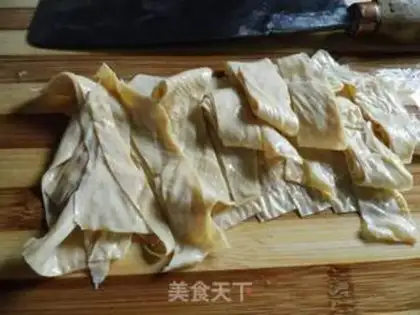 Make Red oil tofu skin step 5