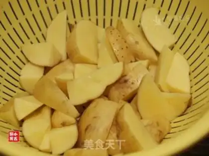 Make Rosemary baked potatoes step 2