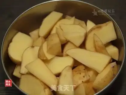 Make Rosemary baked potatoes step 3