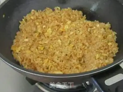 Make Soy sauce, fried rice step 5