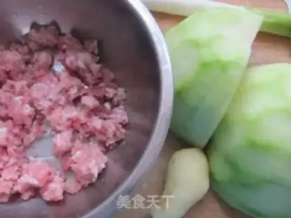 Make Pumpkin meat buns step 3