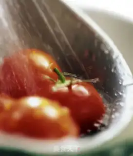 Make Tomatoes step 0