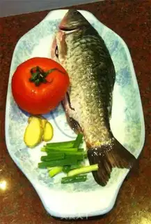 Make Tomato mackerel soup step 0