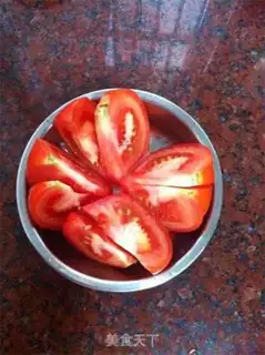 Make Tomato mackerel soup step 1