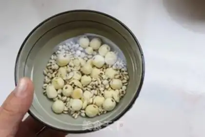 Make Green Bean Lotus Rice step 3