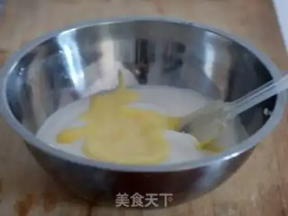 Make Strawberry cake rolls step 3