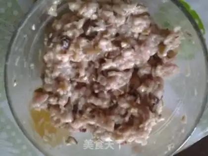 Make Frozen meat buns step 1