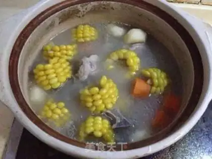 Make Big bone corn soup step 7