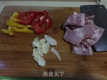 Make Bacon screech step 1